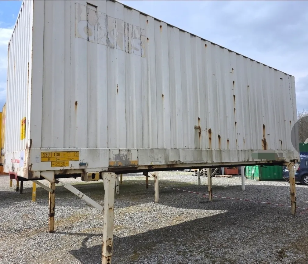 Wechselbrücke oder Container im Bestand von DP Container